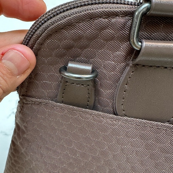Baggallini Shoulder Bag - Beautiful Brown Color with Lots of Storage Space - Picture 14 of 16